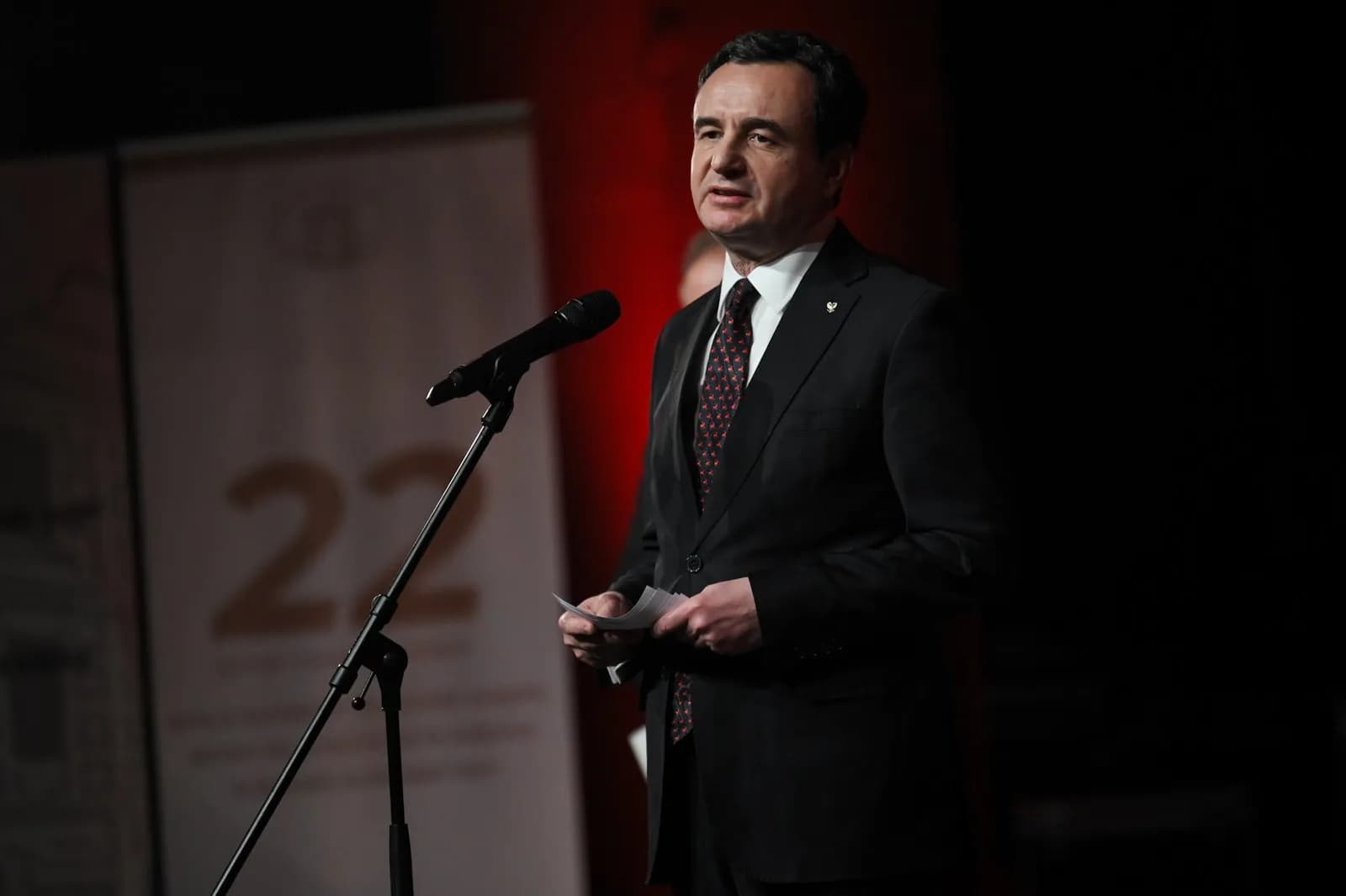 Kurti s’e mori në Vatikan, amabasadori i reagon publikisht