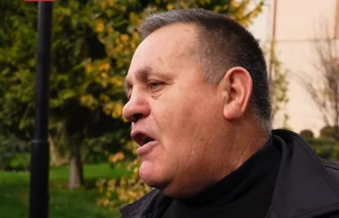 “Më vjen marre prej qytetarëve”, punëtori i Trafikut Urban ‘shpërthen’ në lot gjatë pro’testës