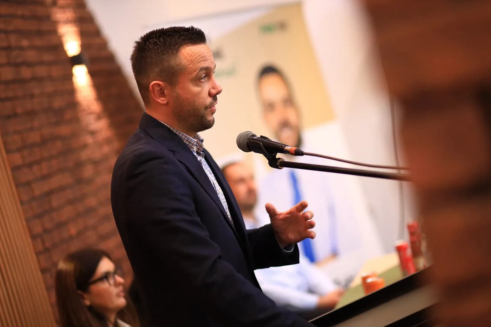 Nënshkruhet marrëveshja, PDK e AAK bashkë në Mitrovicë