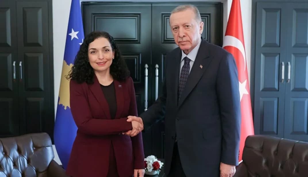 Osmani ngushëllon Erdoganin, pas rrëzimit tragjik të avionit ushtarak