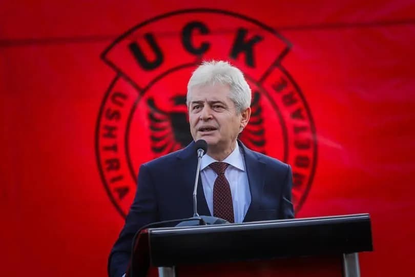 Protesta në përkrahje të UÇK-së, Ahmeti: Sot me mendje e zemër në Strasburg