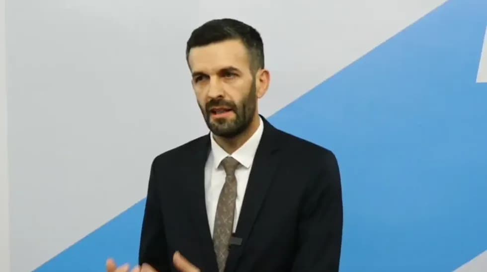 Rrahmani pasi hyri në koalicion me PDK-në, ka një mesazh për votuesit e tij