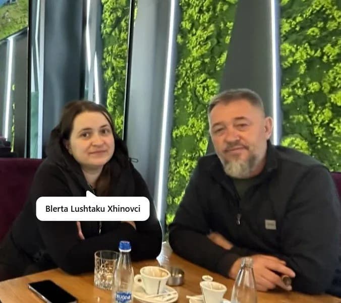 Vajza e Sami Lushtaku i reagon ashpër Adriana Matoshit