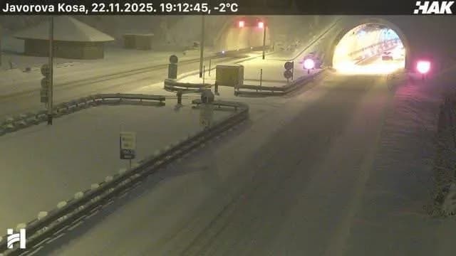Vazhdojnë reshjet e borës në Kroaci, disa rrugë të mbyllura