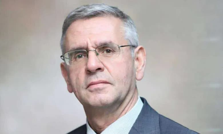 ZGJEDHJA E PRESIDENTIT MIDIS LEGJITIMITETIT DEMOKRATIK DHE STABILITETIT INSTITUCIONAL