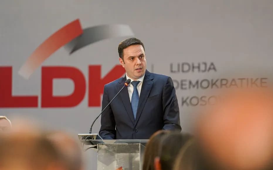 Abdixhiku: 10 muaj Kosova u mbajt peng nga dikush që nuk e kupton demokracinë