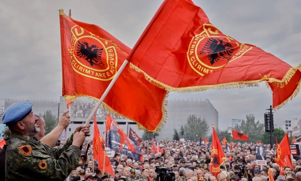 Ali Ahmeti përkrah protestën e OVL-UÇK-së në Shkup, bën thirrje për pjesëmarrje