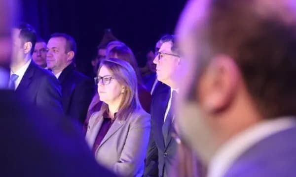 Bajrami: Ekonominë e gërryu inflacioni – kur rriten çmimet, rriten edhe tatimet e buxheti, e populistët e shfrytëzuan për blerje të paqes sociale