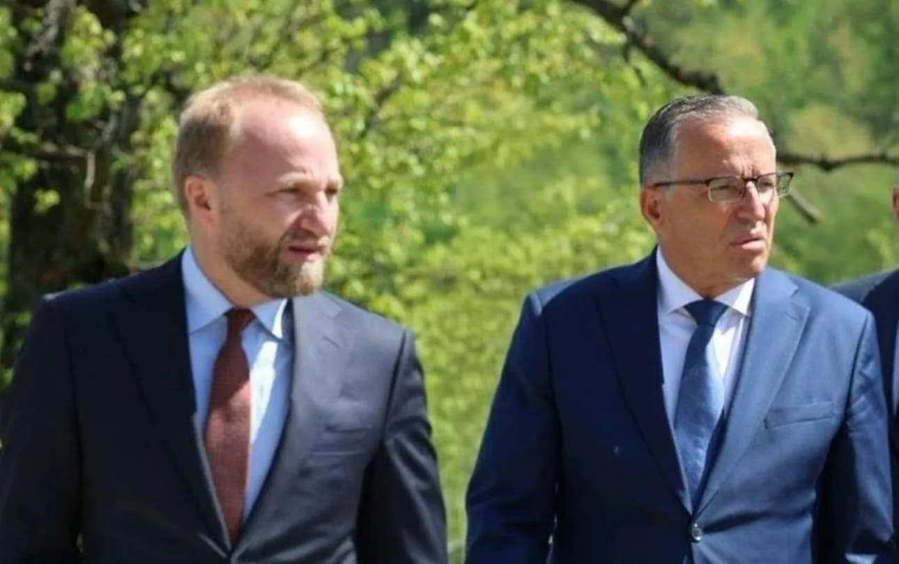 Befason Abelard Tahiri, refuzon pozicionin e privilegjuar në listën zgjedhore të PDK-së
