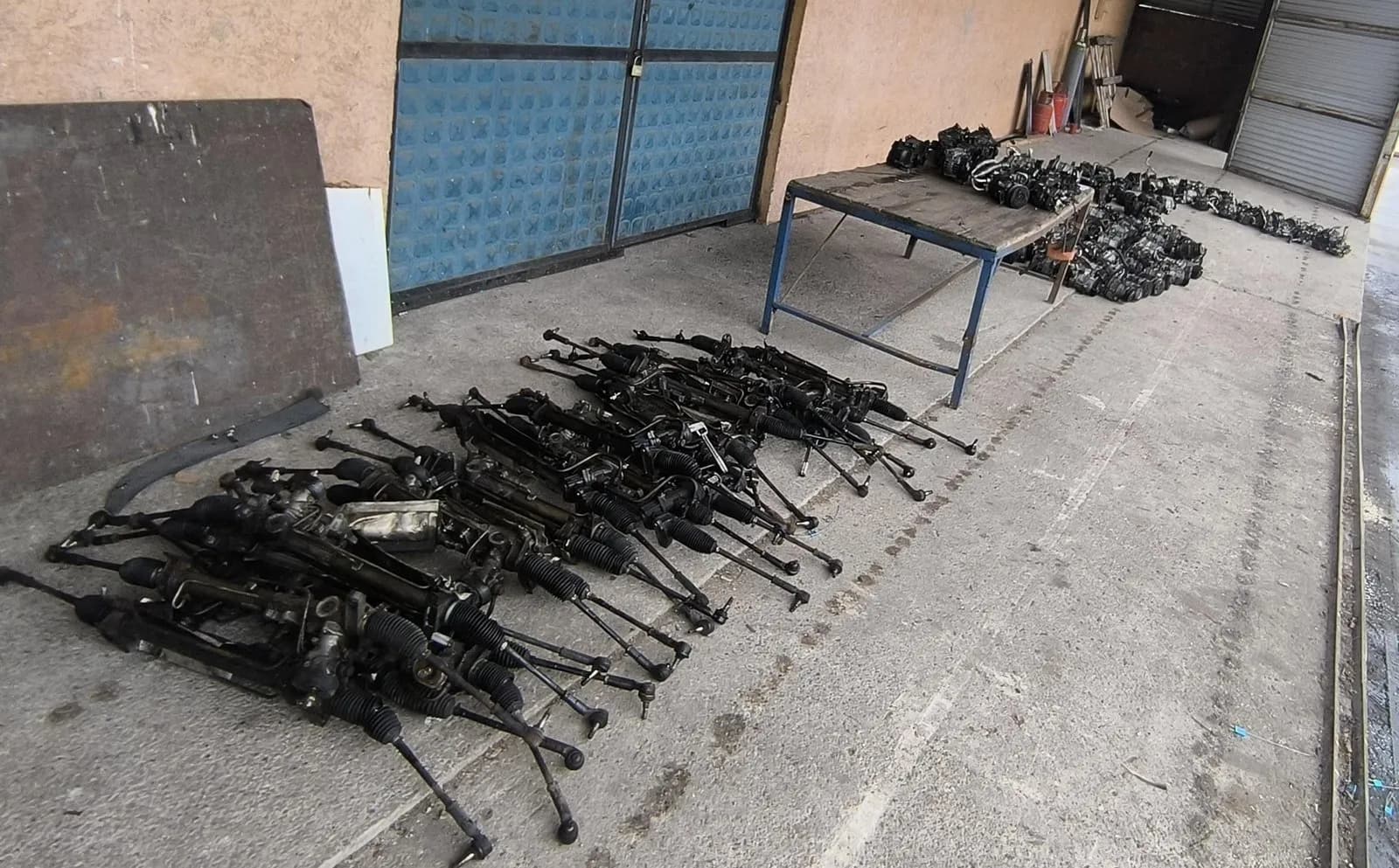Dogana kap pjesë automjetesh të padeklaruara tek Dheu i Bardhë, vlera rreth 4 mijë euro
