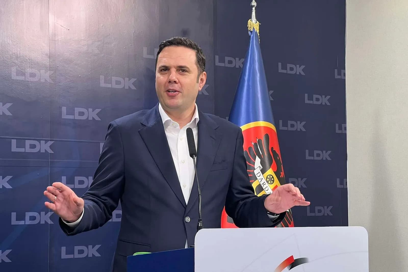 “Historia e LDK-së është vetë historia e popullit tonë”, Lumir Abdixhiku në 36 vjetorin e themelimit të partisë