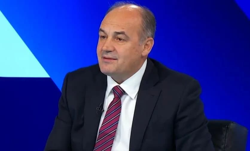 Hoxhaj: PDK mund t’ia sjellë Kosovës dhjetë njohje të reja në vit