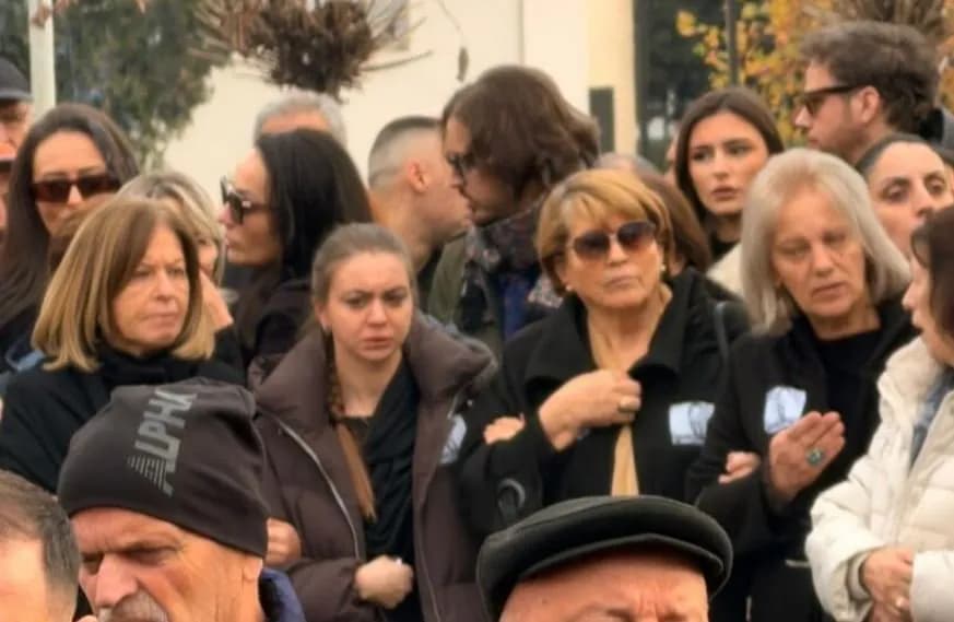 “Kishim parandjenjë”, nëna e Shpatit zbulon detajin prekës