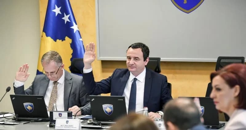 Kurti sot ndau 1.28 milion euro për Programin e Ringjalljes Ekonomike dhe 735 mijë tjera për Depon Qendrore të Barnave