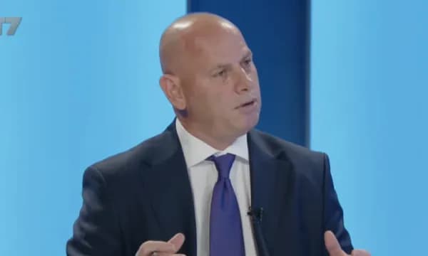 Lladrovci: Prona e uzurpuar nga restoranti “Peshkopia” është duke u liruar