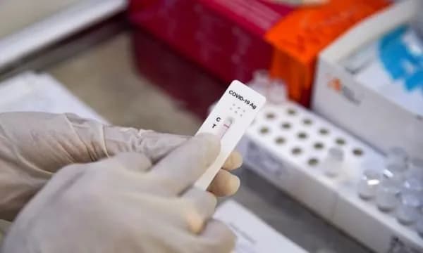 OBSH: Lloji i ri i gripit po ushtron presion të madh mbi kujdesin shëndetësor në të gjithë Evropën