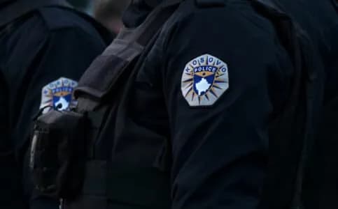 Policia jep detaje për të shtënat me armë në Skenderaj
