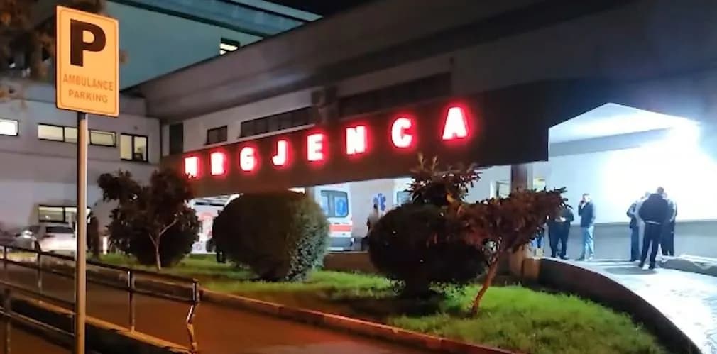 Theret me thikë një 21-vjeçar në një fshat të Durrësit