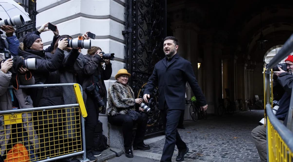 Zelensky arrin në Romë, takohet fillimisht me Papën – pastaj me Melonin