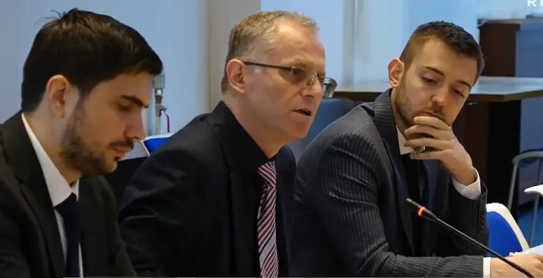 A pati takim Bislimi me Gjuriqin? -Reagojnë sërish nga kabineti i Bislimit
