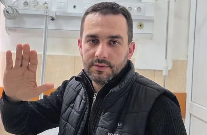 Adriatik Lapaj poston foto nga spitali: Hajdutët nuk më trembin dot, te sheshi më kanë