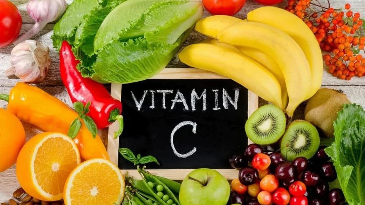 Disa prej shenjave të hershme të mungesës së vitaminës C, ja çfarë duhet të keni parasysh