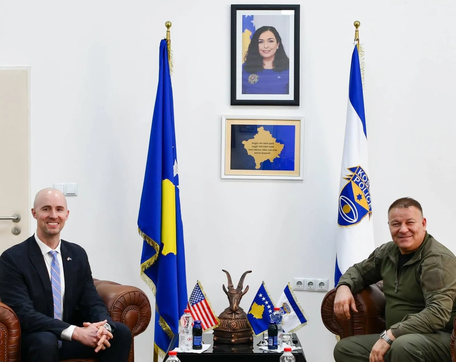 Forcohet bashkëpunimi ndërmjet Policisë dhe institucioneve të sigurisë së ShBA-së