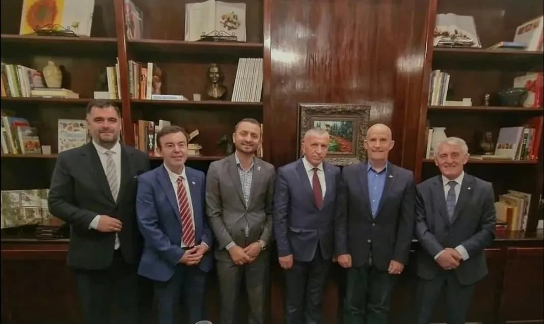 Kamberi: SHBA kërkojnë përgjegjësi nga Beogradi për diskriminimin e shqiptarëve në Luginën e Preshevës