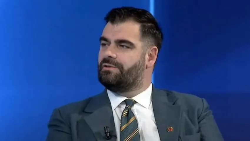 Mustafi: Zbatimi i ligjit për të huajt dhe i ligjit për automjetet ka implikime të drejtpërdrejta për shqiptarët e Luginës