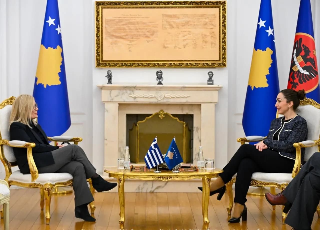 Osmani priti në takim ambasadoren greke, diskutuan për marrëdhëniet ndërmjet Kosovës dhe Greqisë