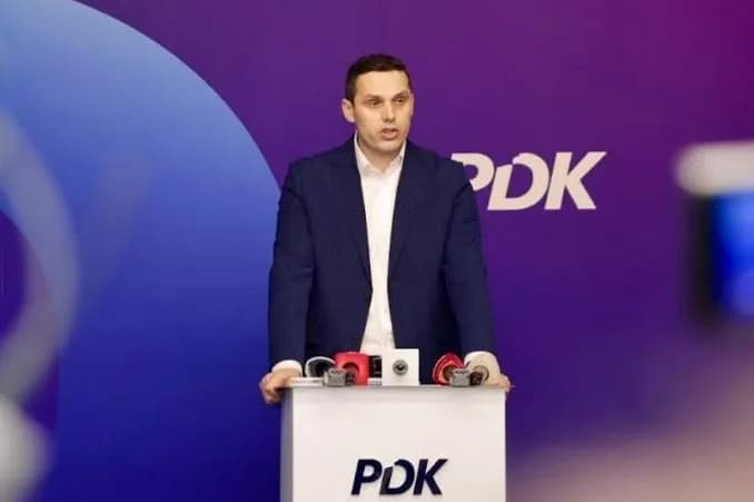 PDK: Tendenca për rishkrimin e historisë në shkolla, e papranueshme – Specialja ka devijuar nga misioni