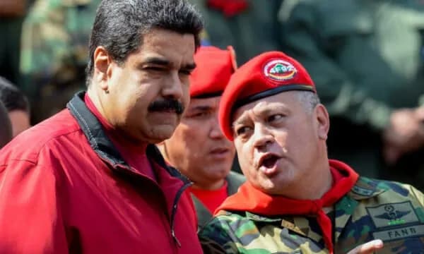 Reuters: Bisedimet e SHBA-së me ministrin e Brendshëm të Venezuelës, Cabello, filluan muaj para kapjes së Maduros