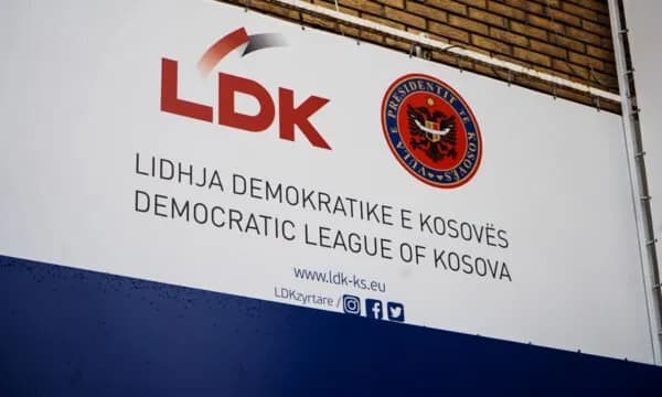Takimi në LDK, flet zëdhënësi: Ka konsulta të kryetarit me nënkryetarët
