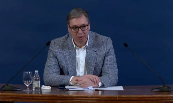 Vuçiqi bën si i interesuar për zbardhjen e vrasjes së Ivanoviqit: Kosova bëri gjithçka për të na akuzuar, nuk ia arriti