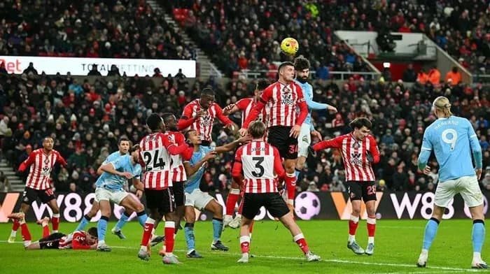 Xhaka lavdëron energjinë e Sunderlandit pas barazimit ndaj Man Cityt
