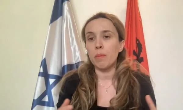 Ambasadaorja e Shqipërisë: 11 shqiptarë janë të bllokuar në Izrael
