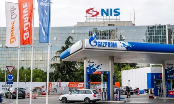 Ambasadori rus në Serbi: Negociatat për NIS-in nuk janë kryer, por janë në drejtimin e duhur