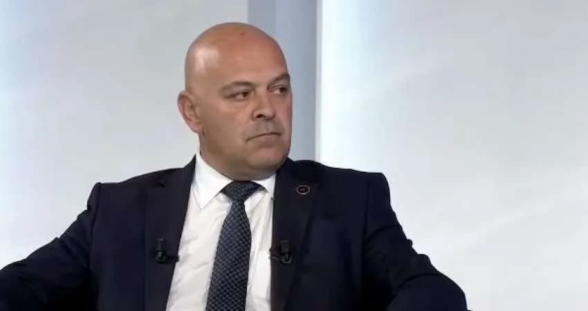Ardian Gjini flet pas spekulimeve rreth shëndetit të Ramush Haradinajt