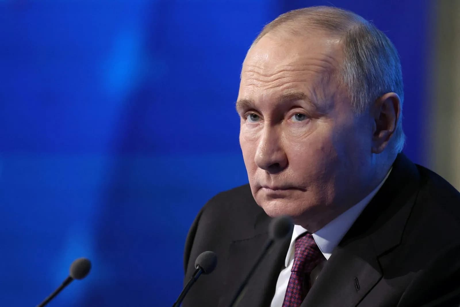 Dosjet Epstein, emri i Vladimir Putinit përmendet mbi 1 mijë herë