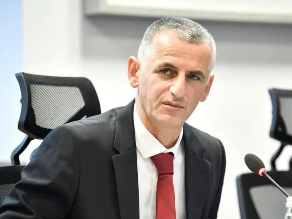 Durmishi njofton subvencione shtetërore për transportin publik në komunat veriore