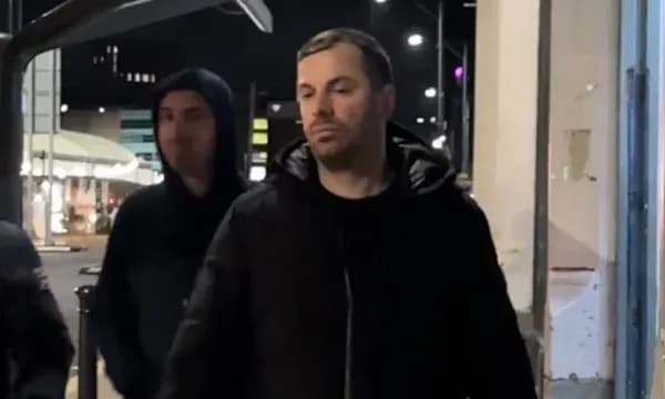 Dy shqiptarë mes tyre – zbulohet rrjeti i burrave që filmonin fshehurazi gratë natën dhe i publikonin videot për para