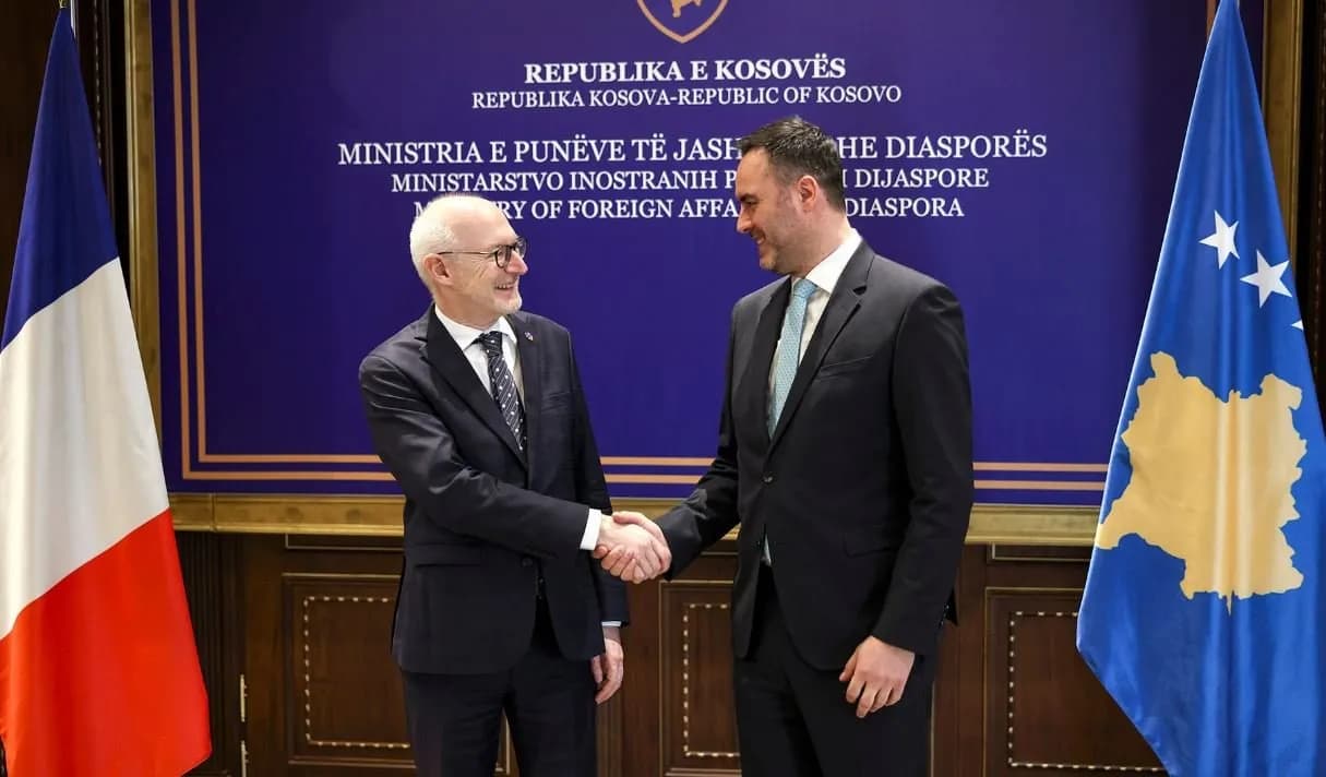 Integrimi në BE dhe anëtarësimi në KiE, temë diskutimi mes Konjufcës dhe Guerotit