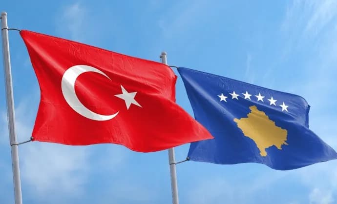Ministria e Jashtme e Turqisë: I urojmë popullit vëllazëror dhe miqësor të Kosovës 18-vjetorin e pavarësisë