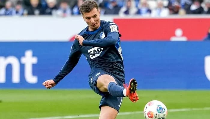 Ndihmëstrajneri i Hoffenheimit flet për interesimin e dy gjigantëve gjermanë për Asllanin