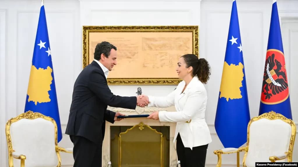 Presidentja Osmani e mandaton Kurtin për formimin e Qeverisë së re të Kosovës