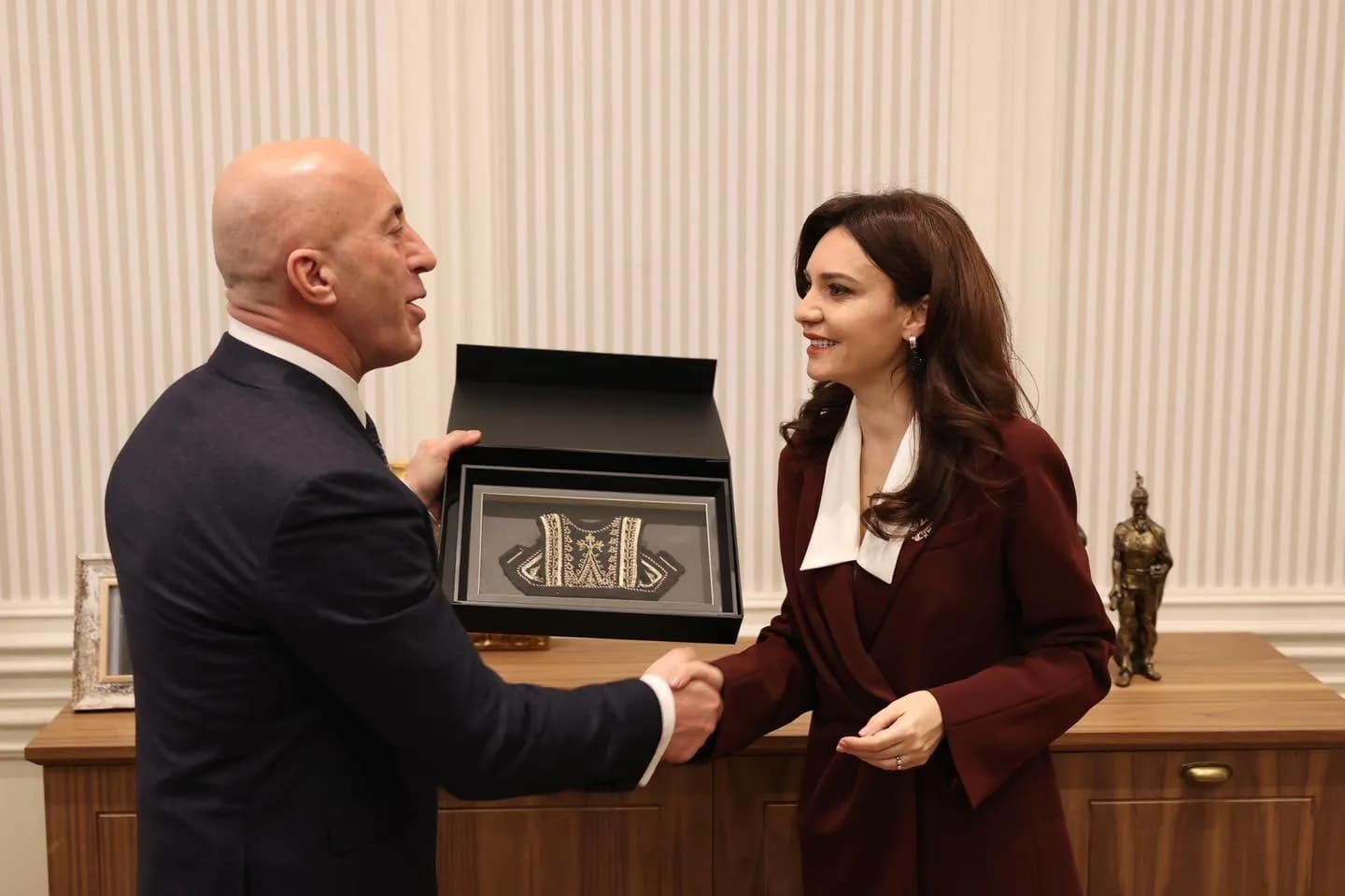 Takimi Haradinaj–Spiropali, theksohet bashkëpunimi Kosovë–Shqipëri dhe integrimi në NATO