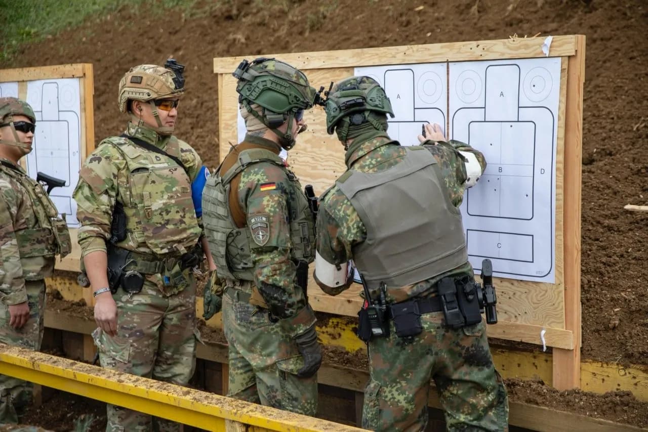Ushtarë të KFOR-it zhvillojnë kualifikime për qitje në Camp Bondsteel