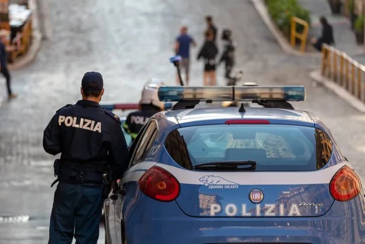 Vdes shqiptari në Itali, rrëzohet nga ballkoni gjatë tentativës për vjedhje