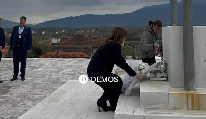 28 vjetori i Epopesë së Dukagjinit, Haxhiu bën homazhe në Gllogjan: U rrethua me qëllimin që të shuhet një vatër e rezistencës sonë