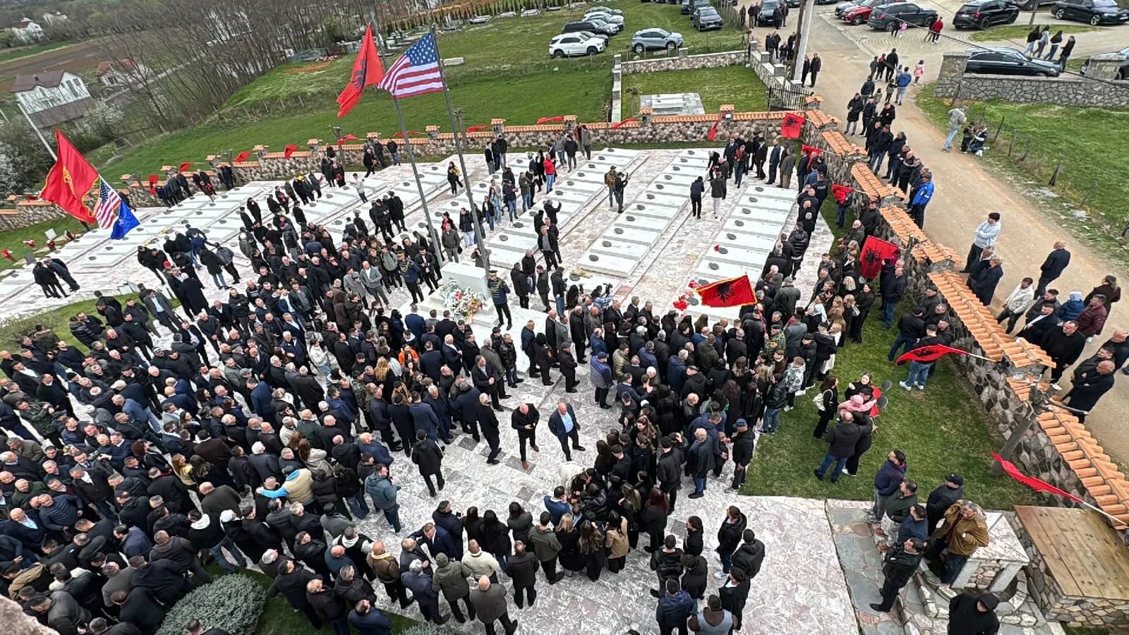 28-vjetori i Epopesë së Dukagjinit, nderohen dëshmorët e rënë në betejën e Gllogjanit